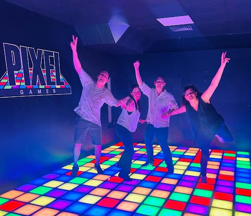 Laava Box: juegos de mesa y suelo interactivo en Villalba
