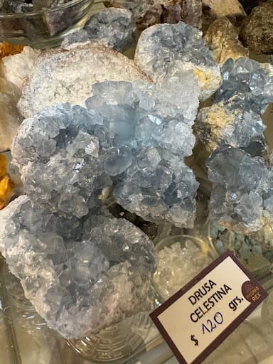 Piedras Rex: cristales y esoterismo en Córdoba