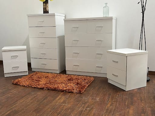 Hiper Rastro Remar: muebles y colchones en Torrejón