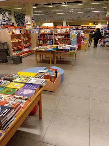 Abacus Igualada: juegos de mesa, libros y espacio de ludoteca