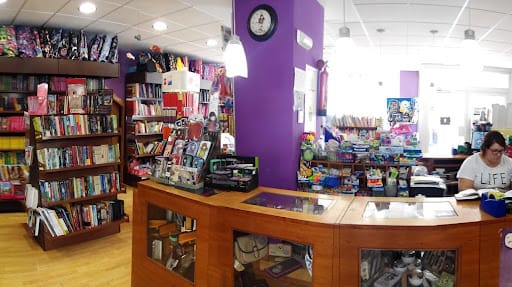 LLIG Llibreria: libros y papelería en Vila-real