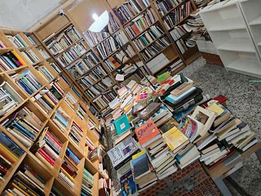 Libros y Libros: segunda mano en Valladolid