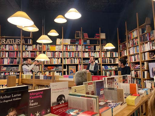 Walden Librería Café: libros y asesoramiento en Pamplona