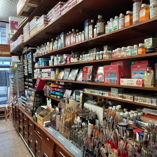 La Casa del Artista: arte y materiales en Gros