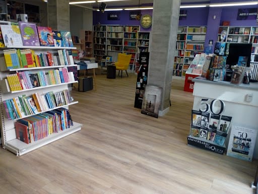 Librería Toro Ibérico: libros y servicios en Cuenca