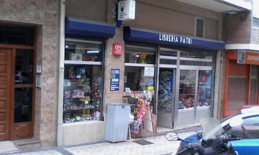 Librería Patri en Irún: papelería, paquetería y numismática