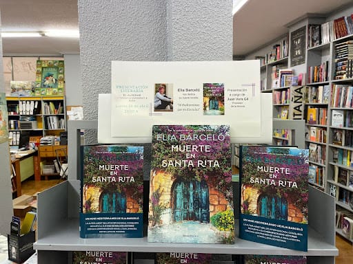 Martín Fierro: librería de referencia en Elda