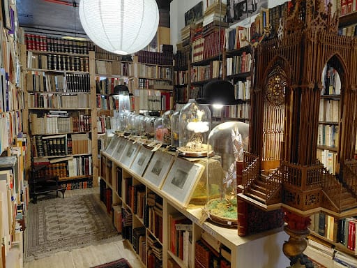 Librería Torreón de Rueda: libros antiguos en Segovia