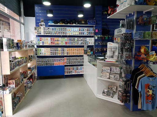 Homelands: cartas, juegos y torneos en Elche