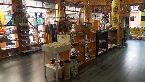 Sándalo Artesanía, variedad artesanal en San Vicente
