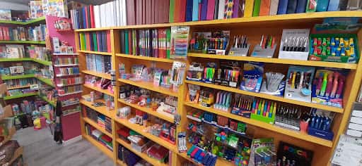 Papelería Arcoiris en Pozuelo: juegos de mesa y reprografía