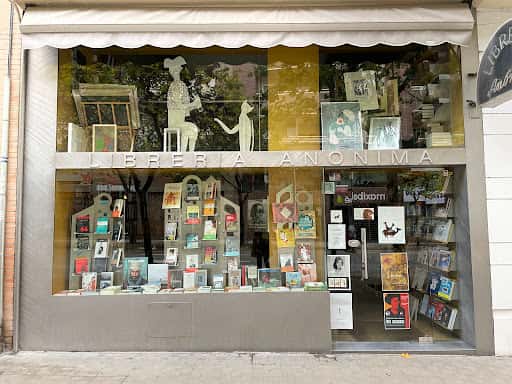 Librería Anónima en Huesca: montaña, mapas y cultura