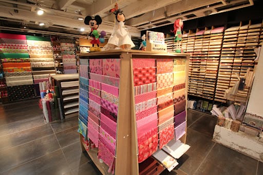 TAMAYO Donostia: papelería y material artístico