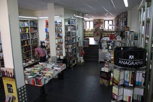 Librería Entre Libros, libros y edición segoviana