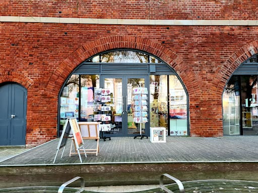 Hotwalls Studios: Art in Old Portsmouth’s Arches