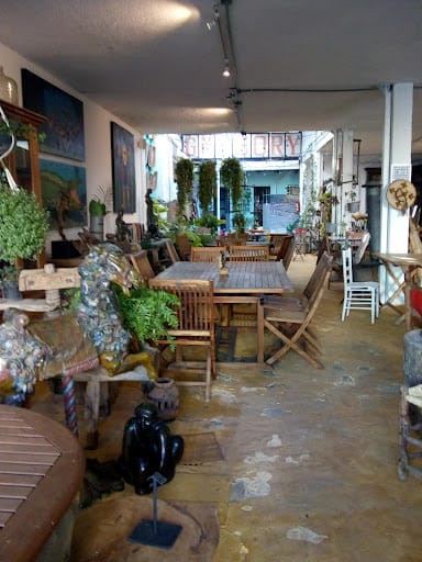 Casa Granada Mx: café, arte y antigüedades en Guadalajara