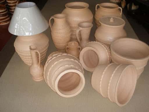 Hornos de leña y alfarería tradicional en Alfarería Rosa