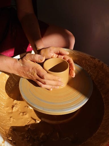 El Rajol: cerámica artesanal y té de especialidad en Granollers