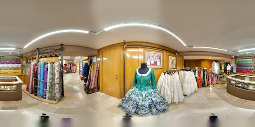 La Barraca Fallera: indumentaria tradicional en Gandia