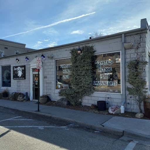 Earth Lore: metaphysical supplies in Plymouth