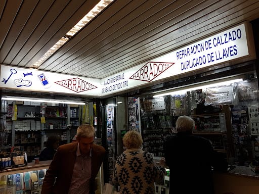 Barrado's: reparaciones y copias en BurgoCentro
