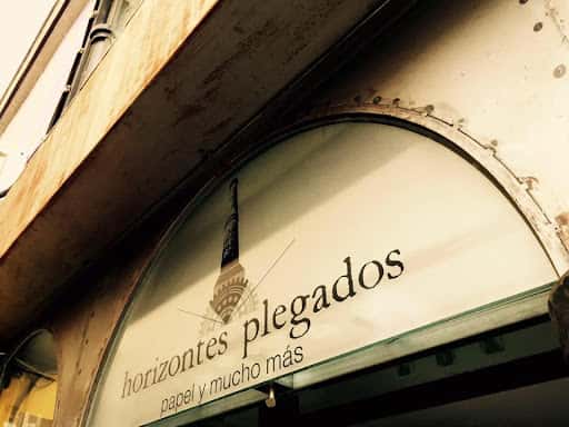 Horizontes Plegados: encuadernación en Triana