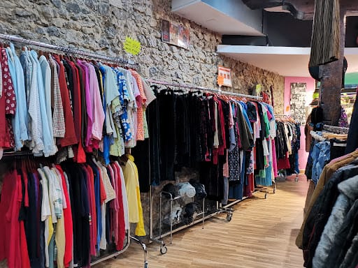 Flamingos Vintage Kilo: ropa de segunda mano en Santander
