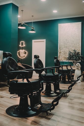 Verdeja Barbería en Valladolid: corte tradicional y vinilos