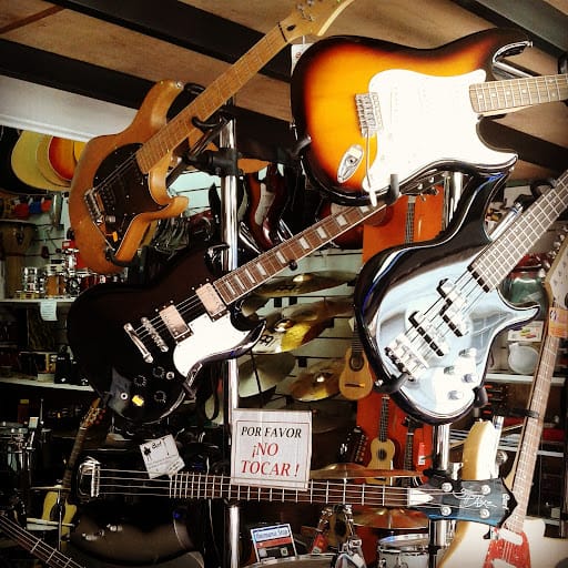 Musicians HOUSE: instrumentos y reparaciones