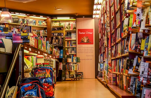 Santos Ochoa La Zenia: libros y papelería