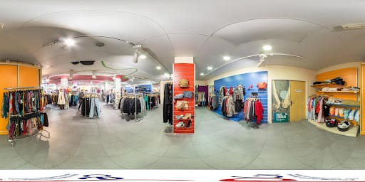 Koopera Store en Baracaldo: ropa de segunda mano y consumo responsable
