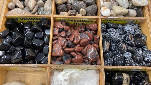Raquel Minerales: piedras y artesanía en La Laguna