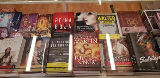 Garabatos Utrera: libros, papelería y servicios útiles