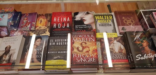 Garabatos Utrera: libros, papelería y servicios útiles