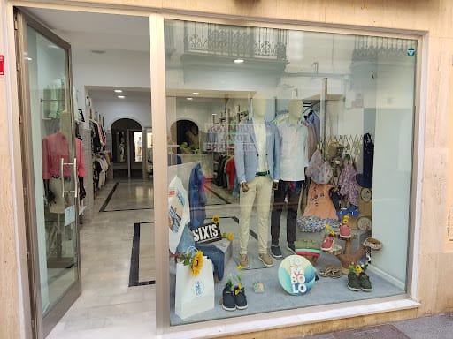 Tómbolo: moda masculina y antigüedades náuticas en Sanlúcar