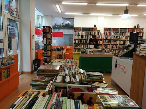 Kattigara Bookstore: libros de ocasión en Santander