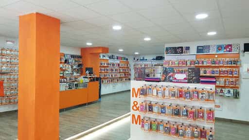 M&M Accesorios Moviles en Alcantarilla