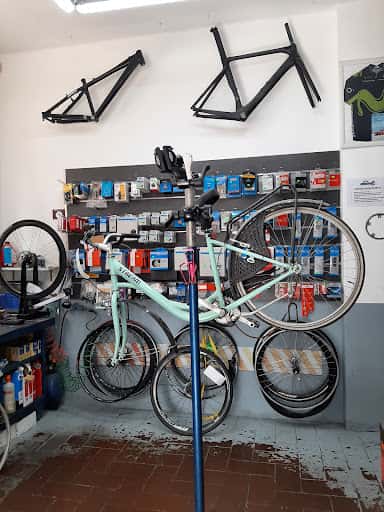 SATBike: taller de bicicletas en Vilanova