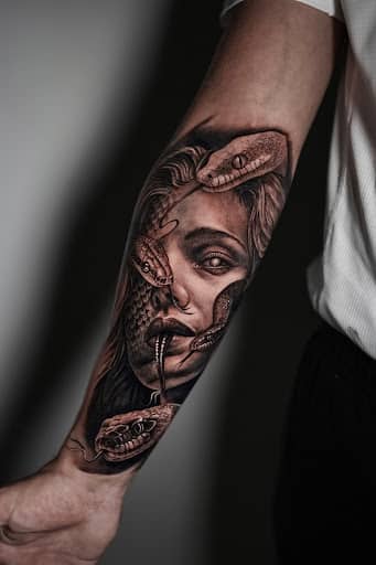 TwoBordersTattoo: tatuaje de autor y arte local en Melilla