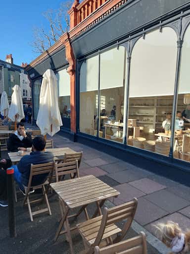 Workshop Coffee Lab: café y reparaciones en Brighton