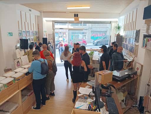 Río Lagares: discos, libros y cultura en la Falperra