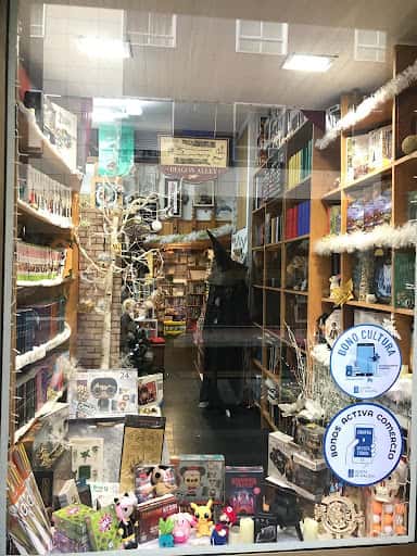 Depapeis: cómic, juegos de mesa y coleccionismo en Pontevedra