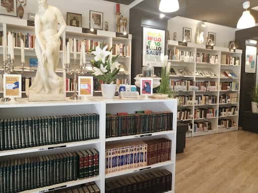 Re-Read Valladolid: libros de segunda mano y cine en Angustias