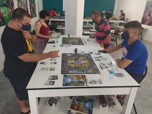Jupiter Juegos Castellón: cómics, manga y juegos de mesa