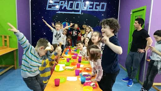 Espaciojuego: juegos de mesa y ocio infantil en Ourense