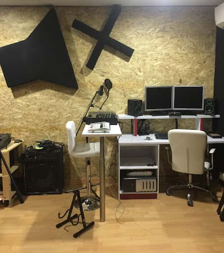 Volum-en-zero: vinilos y locales de ensayo en Vila-real