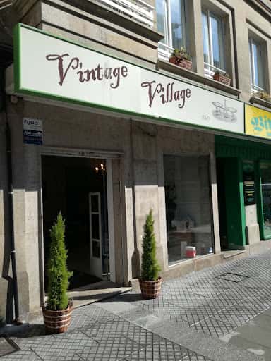 Vintage Village: moda sostenible y arte en Pontevedra