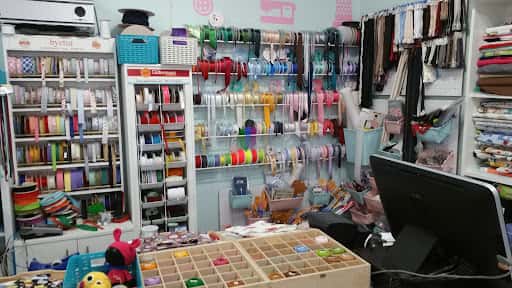 Mercería Acerico: costura creativa y lanas en Narón