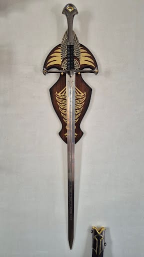 Espada Imperial: réplicas históricas y artesanía en Toledo