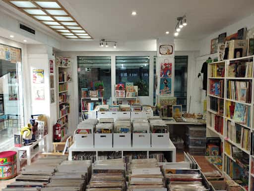Sirnilan Cómics: cómics, rol y juegos de mesa en Majadahonda